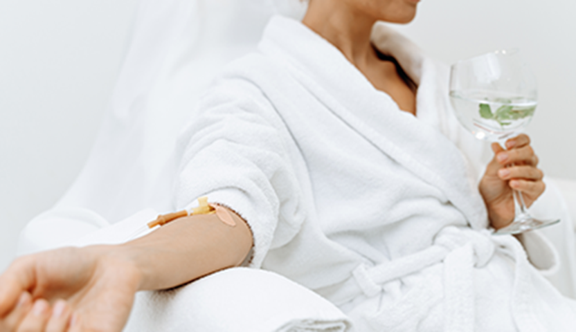 Top 5 Reasons Celebrities Are Turning to NAD IV Therapy